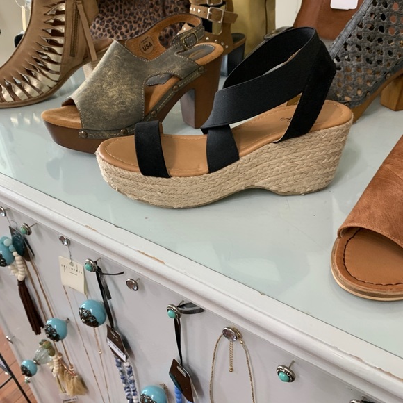 Cross Cross Espadrille - Picture 5 of 5